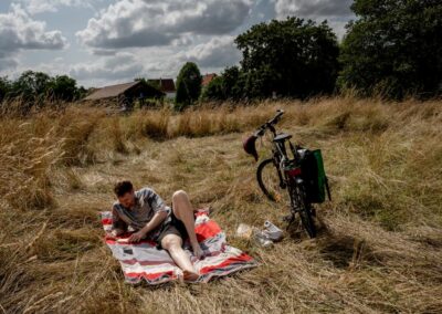 Adrienne Surprenant, Jonas, entre Grosbliederstrof