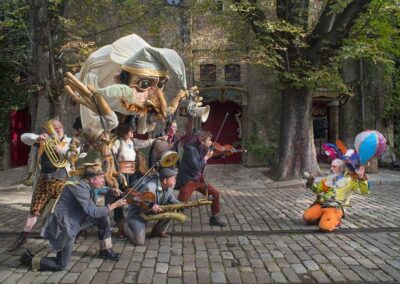 Cie Demain On Change Tout, L’Homme Oiseau et son C Cie Demain On Change Tout, L'Homme Oiseau et son C