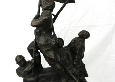 Statuette – Douaumont – Corneille Theunissen – ent Statuette – Douaumont – Corneille Theunissen – ent