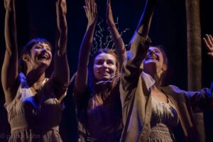 Pluie dans les cheveux-DR.jpeg