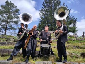 Fanfare Grooov, La Chose Publique