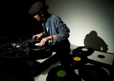 djsniff2010bytanya-traboulsi1