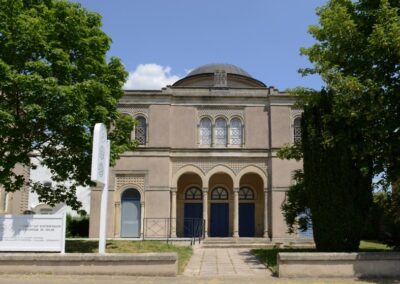 Centre d’art contemporain-la synagogue de Delme Centre d'art contemporain-la synagogue de Delme
